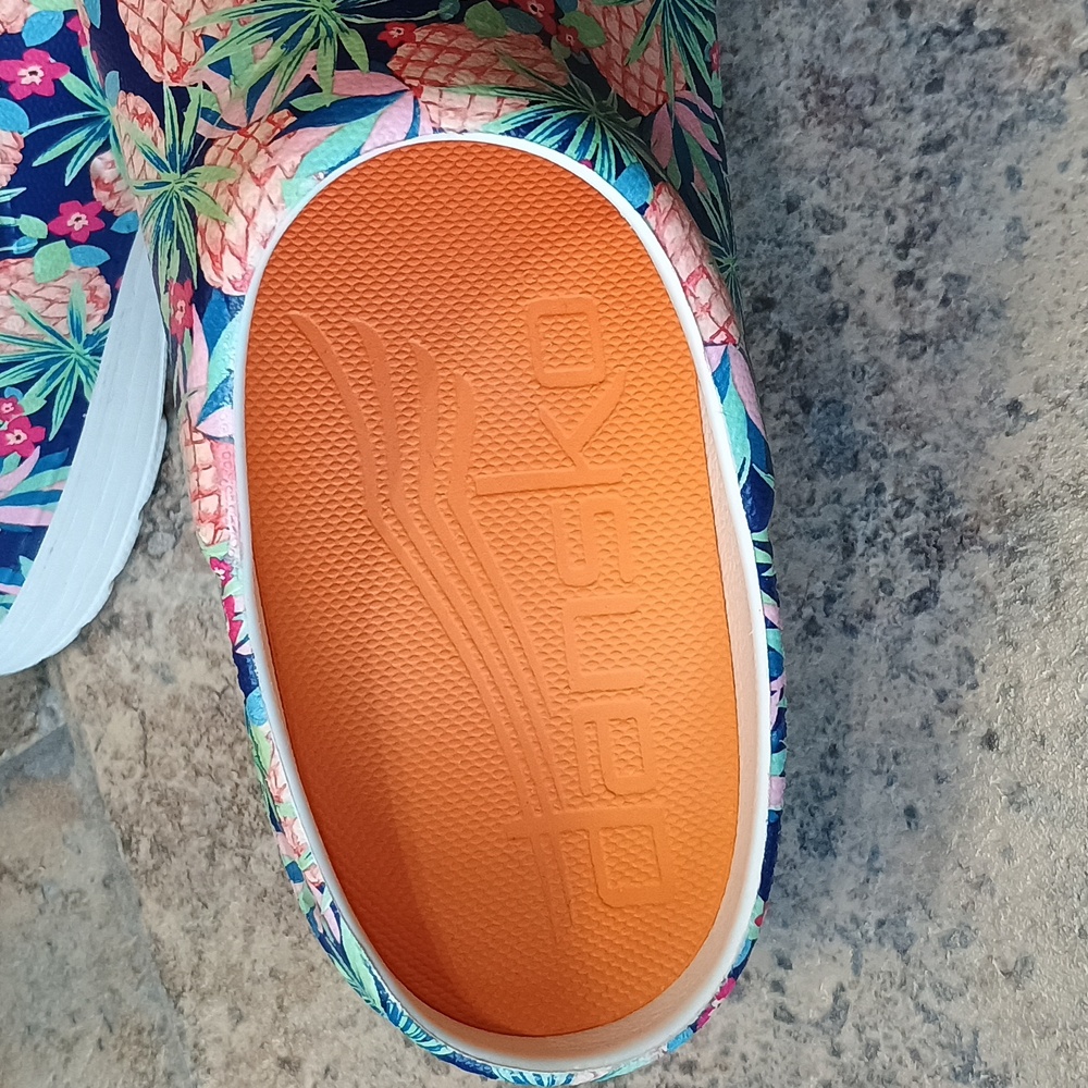 Dansko Kane tropical pineapple molded clogs size 40 (9.5-10) - Picture 6 of 10